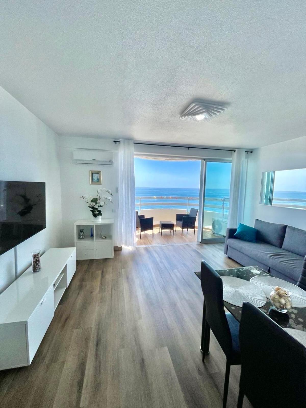 Top Ocean View Apartment - Amazing Sunset - Modern Style - Pool & 200M To Beach Portimão Rom bilde