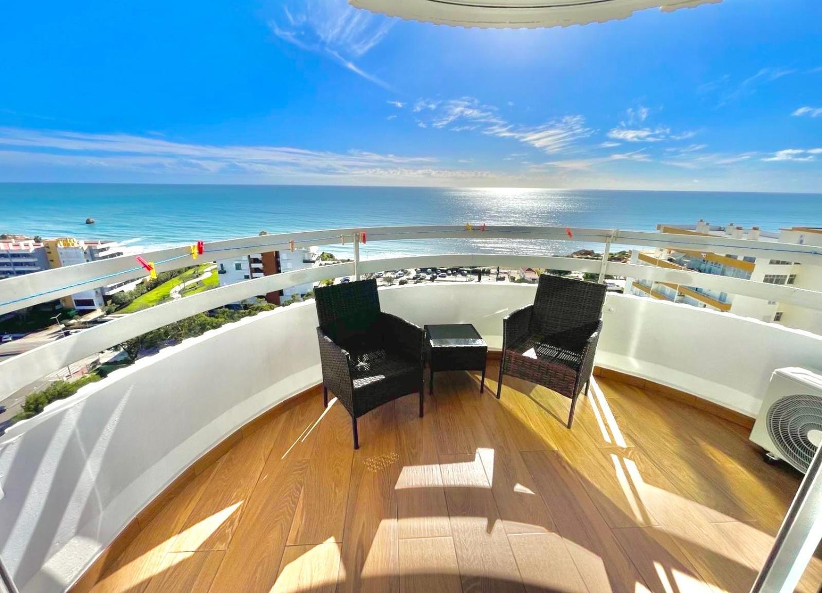 Top Ocean View Apartment - Amazing Sunset - Modern Style - Pool & 200M To Beach Portimão Rom bilde
